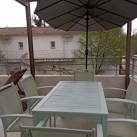 T3 Dans Bord De Mer Avec Piscine Apartmán *
