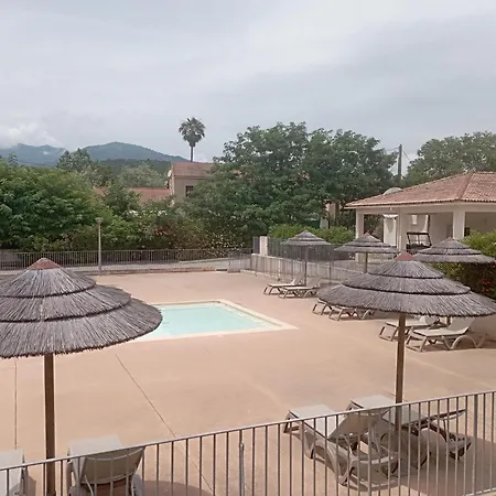 Apartmán T3 Dans Bord De Mer Avec Piscine